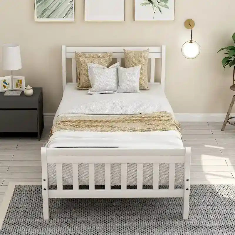 Letto a piattaforma in legno a una piazza con testiera e pediera