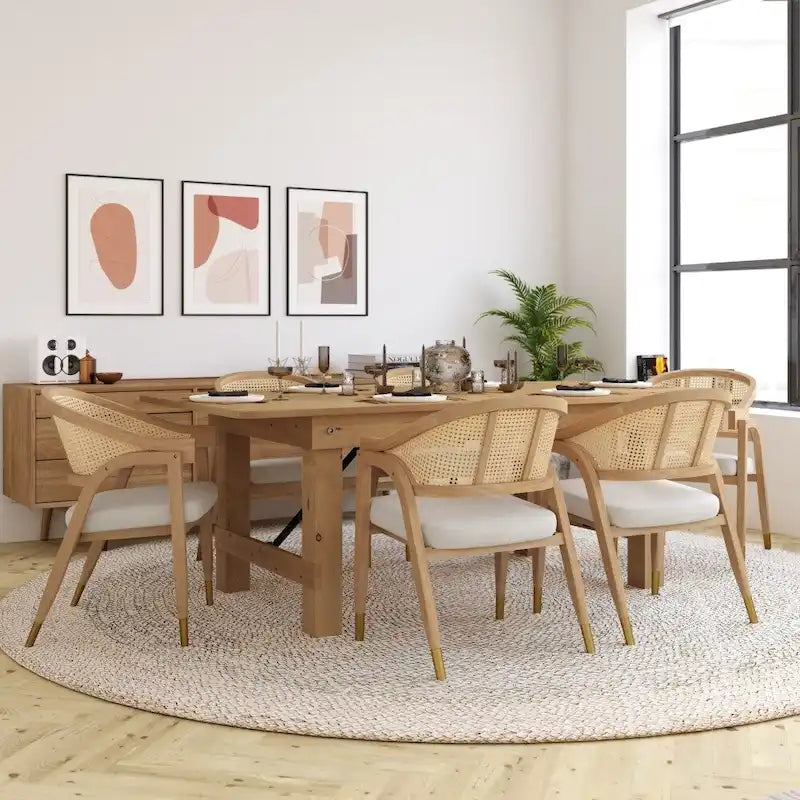 Sedia da pranzo in rattan con seduta imbottita e braccioli