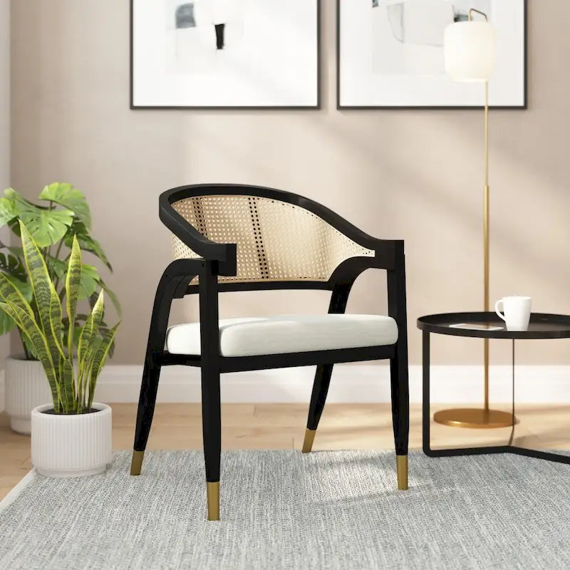 Sedia da pranzo in rattan con seduta imbottita e braccioli