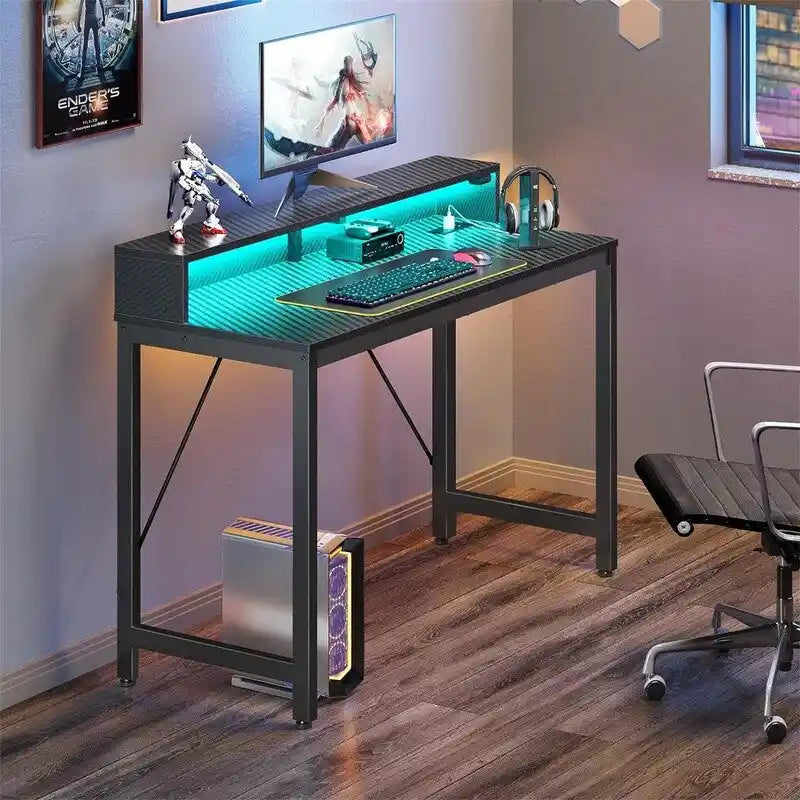 Scrivania da computer da 39 pollici con luci LED e ciabatta integrata