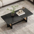 Tavolino basso con struttura in legno e superficie in stile rattan